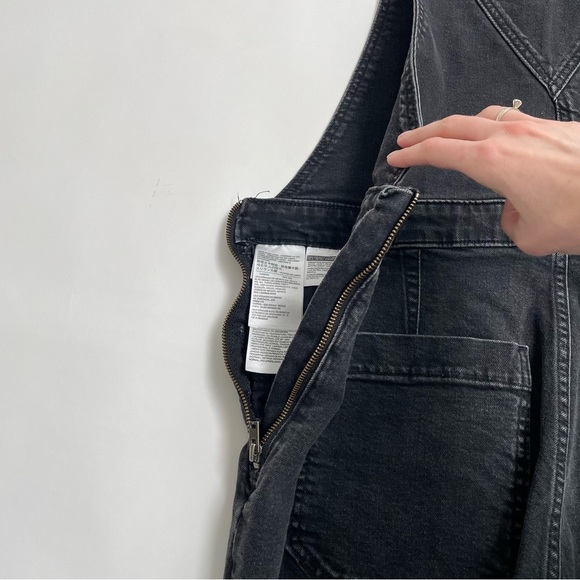 LEVI’S black denim cutoff shortalls with side zipper - Picture 8 of 10